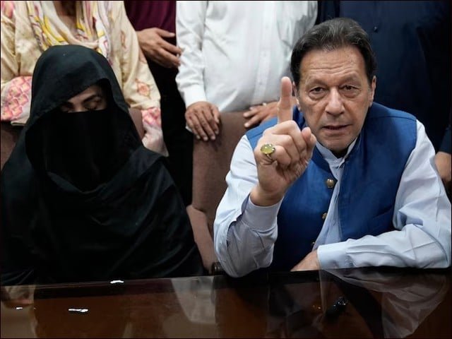 بشریٰ بی بی کو کھانے میں زہر دینے کے کوئی اثرات نہیں، ڈاکٹر عاصم 1 imran khan