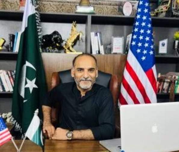 امریکہ جانے کی کوشش میں مشتاق سرکی کراچی ائیرپورٹ پر گرفتار۔۔۔ 1 26 1