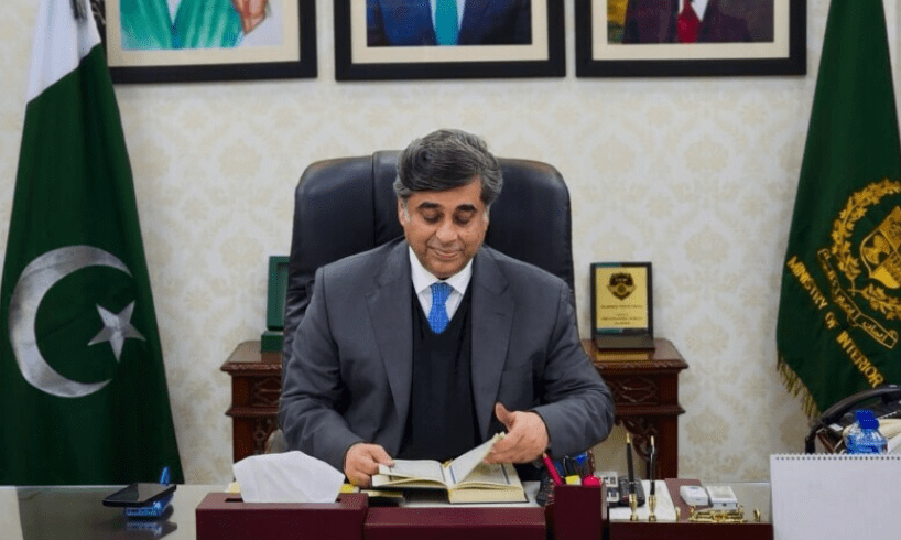 آئی پی پیز کے خلاف سپریم کورٹ میں مقدمہ دائر کرنے جارہے ہیں، گوہر اعجاز 1 3 6