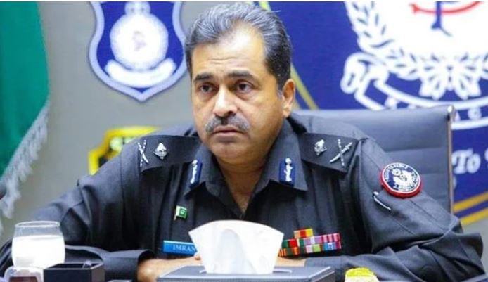 ایڈیشنل آئی جی کراچی عمران یعقوب منہاس کے احکامات کے تحت پولیس کی انسداد جرائم کی کامیاب کارروائیاں 1 imran police