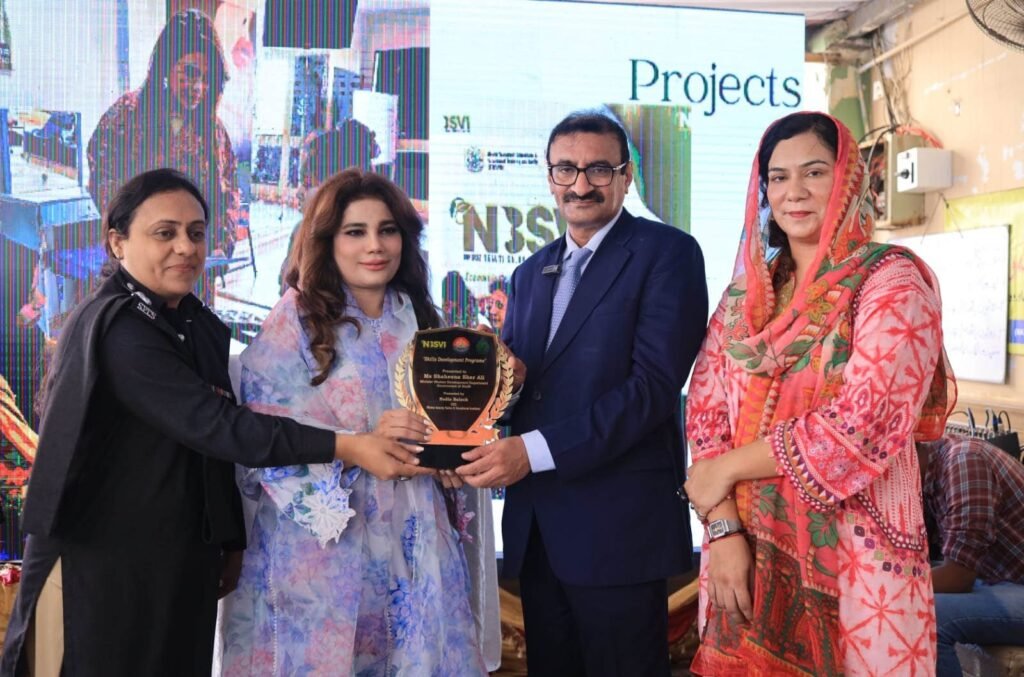 0e6ea7ec 1c1f 41f9 bfc3 f7ad3a2e98ab e1723383723425