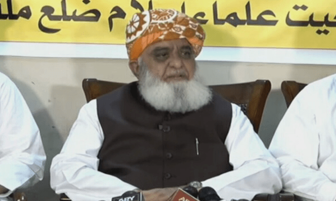 اسلام آباد میں گھمبیر صورتحال کا سامنا کرنا پڑا، مولانافضل الرحمٰن 1 11 1