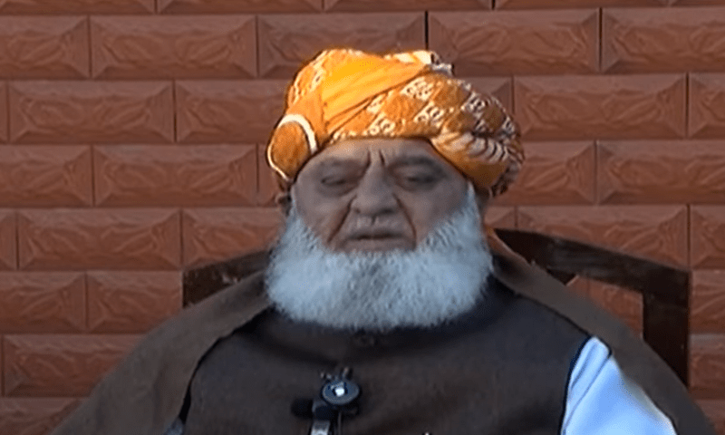 مدارس کی رجسٹریشن پر تنازع: مولانا فضل الرحمٰن کی ایوان صدر پر شدید تنقید 1 ق