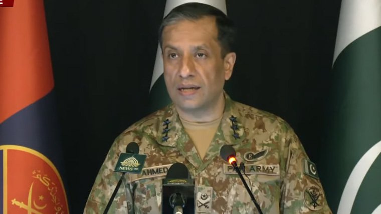 ڈی جی آئی ایس پی آر کی پریس کانفرنس: 2024 میں سکیورٹی فورسز کی کامیاب کارروائیاں 1 @