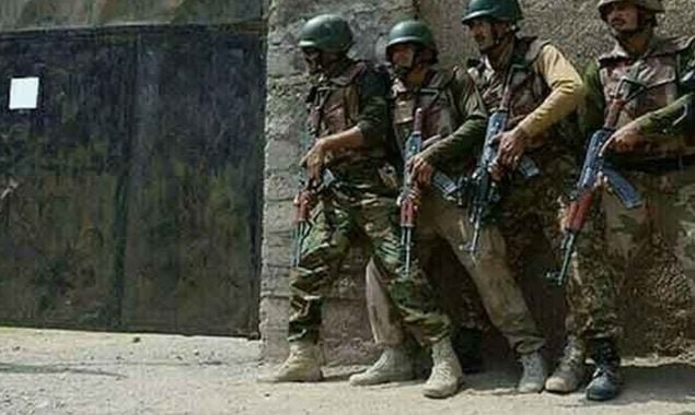 خیبر پختونخواہ میں سیکیورٹی فورسز کی بڑی کارروائیاں: 30 دہشتگرد ہلاک 1 2 1
