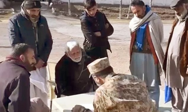 پاک فوج اور محکمہ صحت عامہ کا آزاد کشمیر کے علاقے ساون میں فری میڈیکل کیمپ کا انعقاد 1 WhatsApp Image 2025 01 23 at 3.05.42 PM 635x380 1