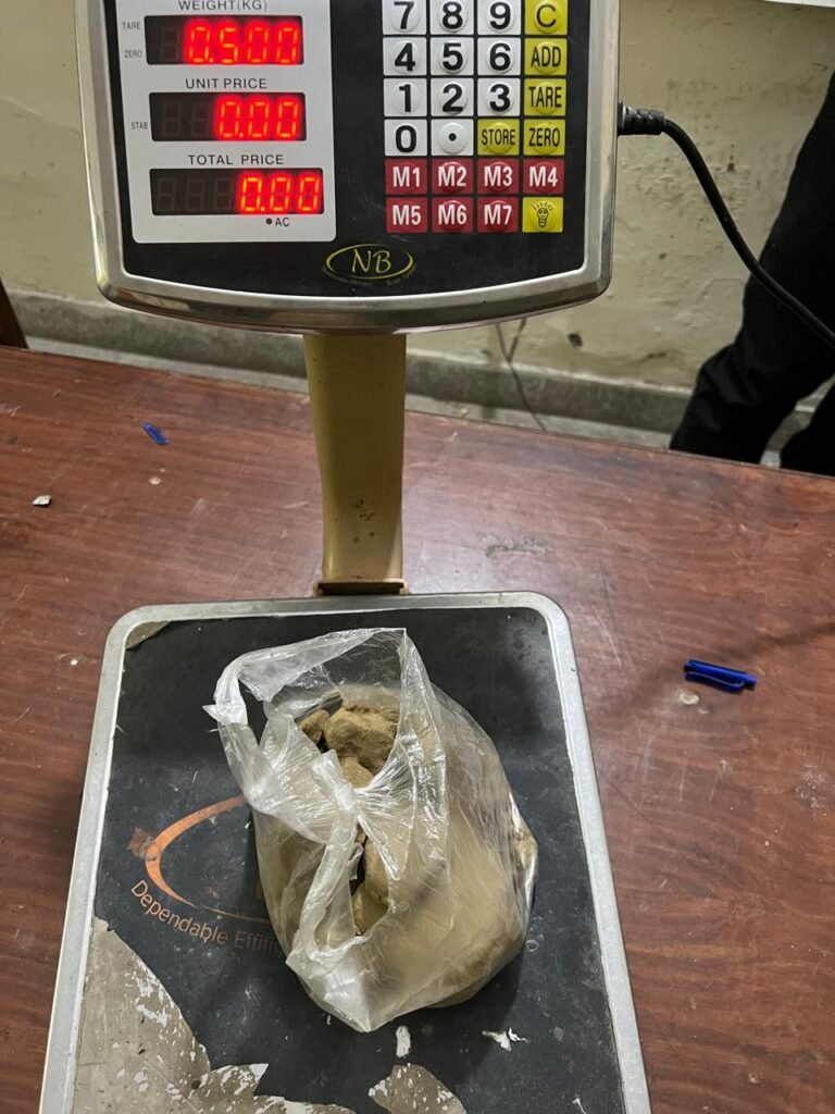 اے این ایف کا منشیات اسمگلنگ کے خلاف بڑا کریک ڈاؤن، 6 کارروائیوں میں 11 ملزمان گرفتار 8 bad42ab0 d239 4fa1 a538 98f6aa475de3