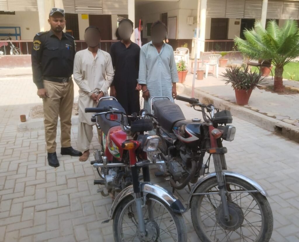 ویسٹ پولیس نے اسٹریٹ کرائمز میں ملوث تین رکنی ڈکیت گینگ کو گرفتار کرلیا 1 72ff5e85 a223 47b1 92dd e541b530ecff