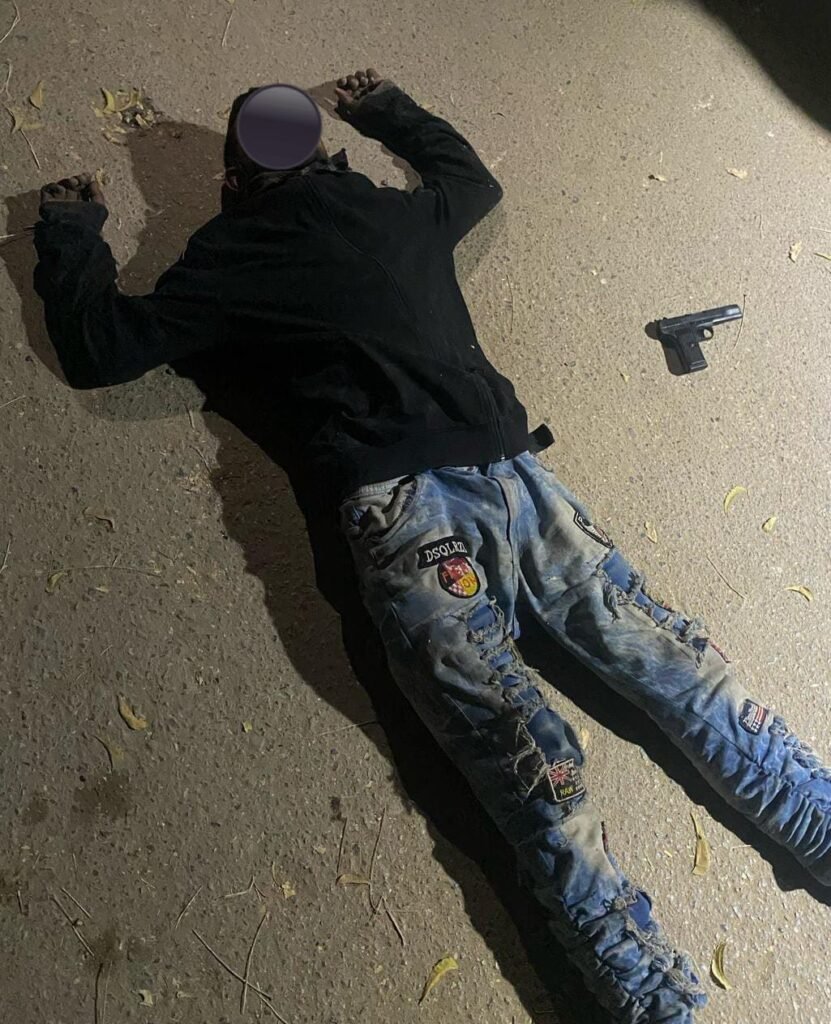 acbf0ff3 2580 4c0b bb2f e81e1aea70dc