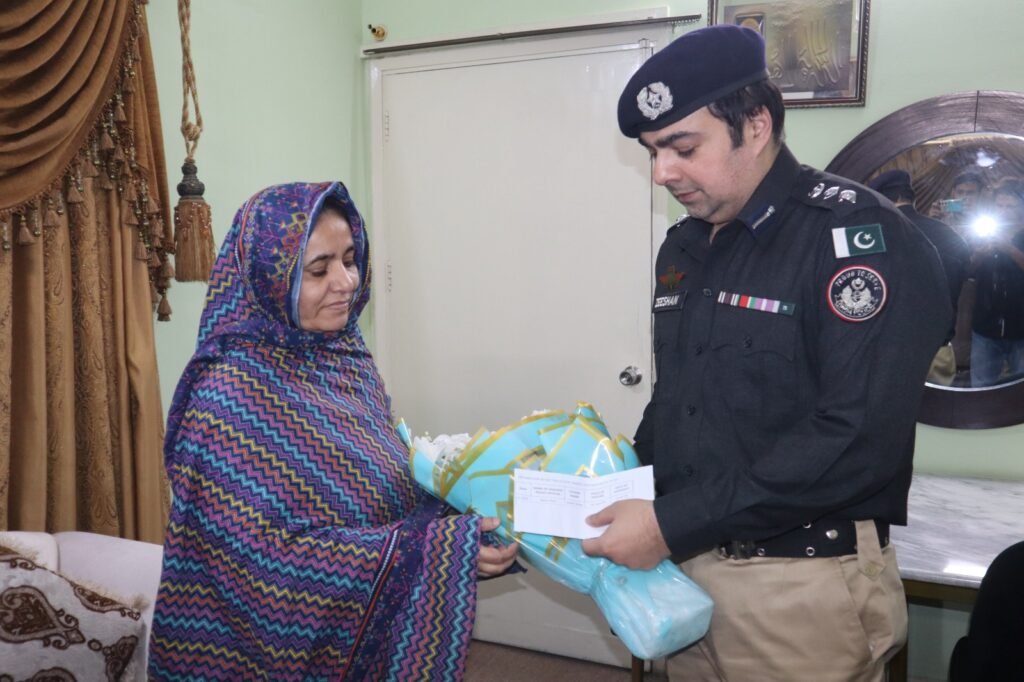 3ac8f625 12de 408c 8643 c63f0637849d