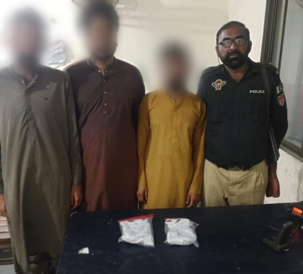 کراچی: بن قاسم پولیس کی کارروائی، اسٹریٹ کرائم میں ملوث گروہ گرفتار 1 8ecee7ee 04b2 4a67 9b88 61db3d89e451