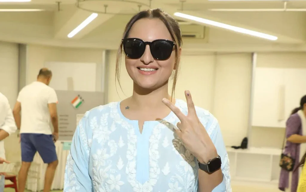 سوناکشی سنہا کا بھارتی میڈیا پر شدید تنقید، نیوز چینلز کو سرکس اور گندگی قرار دے دیا 1 sonakshi