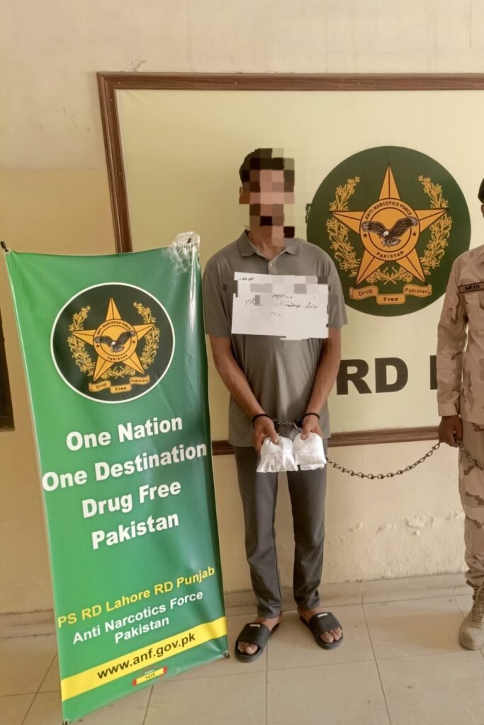 اے این ایف کا منشیات اسمگلنگ کے خلاف بڑا کریک ڈاؤن، خاتون سمیت 6 ملزمان گرفتار، 62 کلوگرام سے زائد منشیات برآمد 10 WhatsApp Image 2025 06 05 at 4.08.01 PM 3