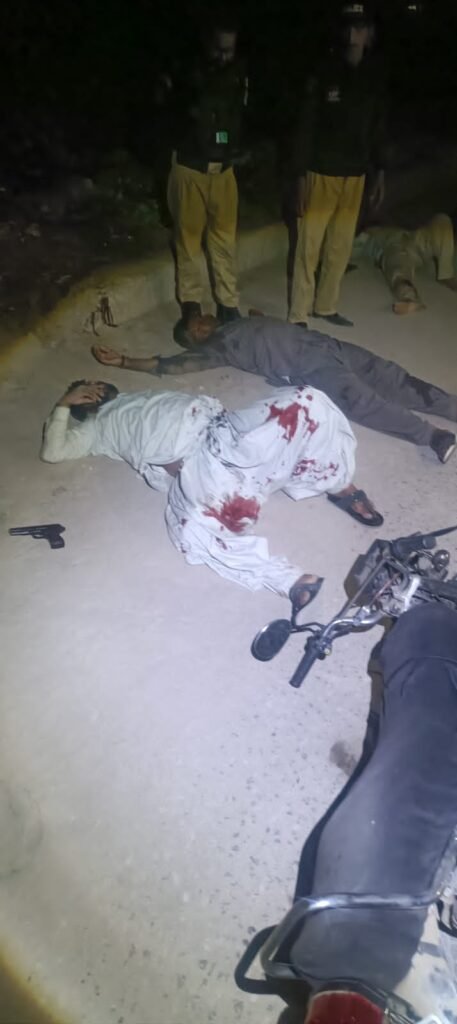 اجمیر نگری پولیس کا بین الصوبائی ظالم چانڈیو گینگ سے مقابلہ چار ملزمان گرفتار اسلحہ و موٹر سائیکلیں برآمد 1 WhatsApp Image 2025 06 25 at 4.37.31 PM