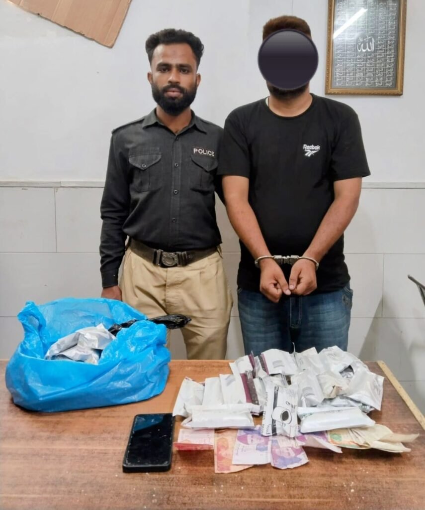عزیزآباد پولیس کی کارروائی، گٹکا ماوا فروش گرفتار، B کیٹیگری لسٹ میں شامل ملزم کے خلاف مقدمہ درج 1 WhatsApp Image 2025 07 03 at 6.44.49 PM