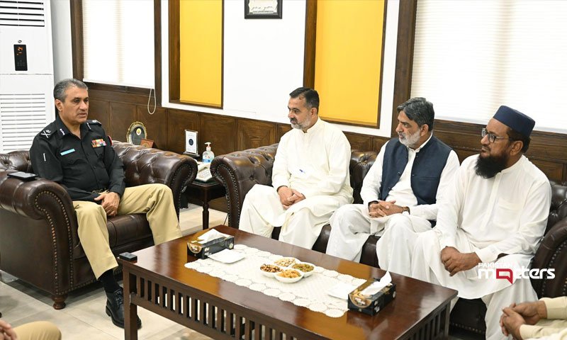 جماعت اسلامی سندھ کے وفد کی آئی جی غلام نبی میمن سے ملاقات، لاڑکانہ و سکھر ڈویژن میں امن و امان پر تشویش کا اظہار 1 ig sindh 1
