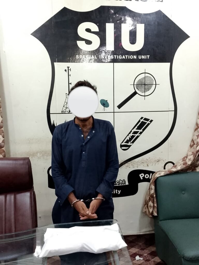 کراچی میں سی آئی اے پولیس کی بڑی کارروائی؛ آن لائن منشیات فروشی کا نیٹ ورک بے نقاب، ایک ملزم گرفتار 1 WhatsApp Image 2025 09 03 at 6.21.25 PM