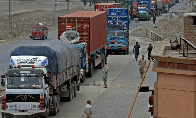 اسمگلنگ کی روک تھام کے باوجود افغان ٹرانزٹ ٹریڈ میں 33 فیصد اضافہ 1 5 5