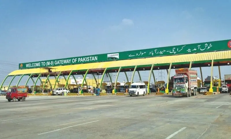 ایم-9 موٹروے پر ٹول پلازوں کی غیر معمولی تعداد پر پارلیمانی کمیٹی کے تحفظات، این ایچ اے پر بیوروکریسی طرزِعمل کا الزام 1 6 3