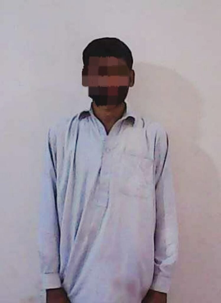 تھانہ بہادر آباد پولیس کی خفیہ اطلاع پر کارروائی گٹکا ماوا فروشی میں ملوث ملزم گرفتار 1 WhatsApp Image 2025 12 18 at 3.29.44 PM