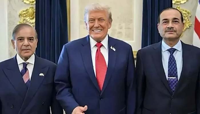 دی ڈپلومیٹ: بہترین سفارت کاری کی بدولت پاکستان خطے میں مرکز نگاہ بن گیا 1 424866 219525 updates