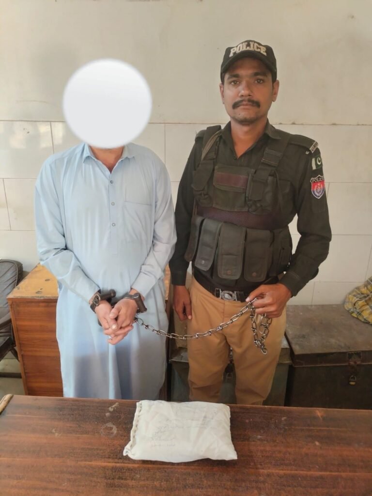 کیماڑی سائٹ اے پولیس کی کارروائی، منشیات کی ترسیل میں ملوث ملزم گرفتار 1 WhatsApp Image 2026 01 21 at 4.44.48 PM