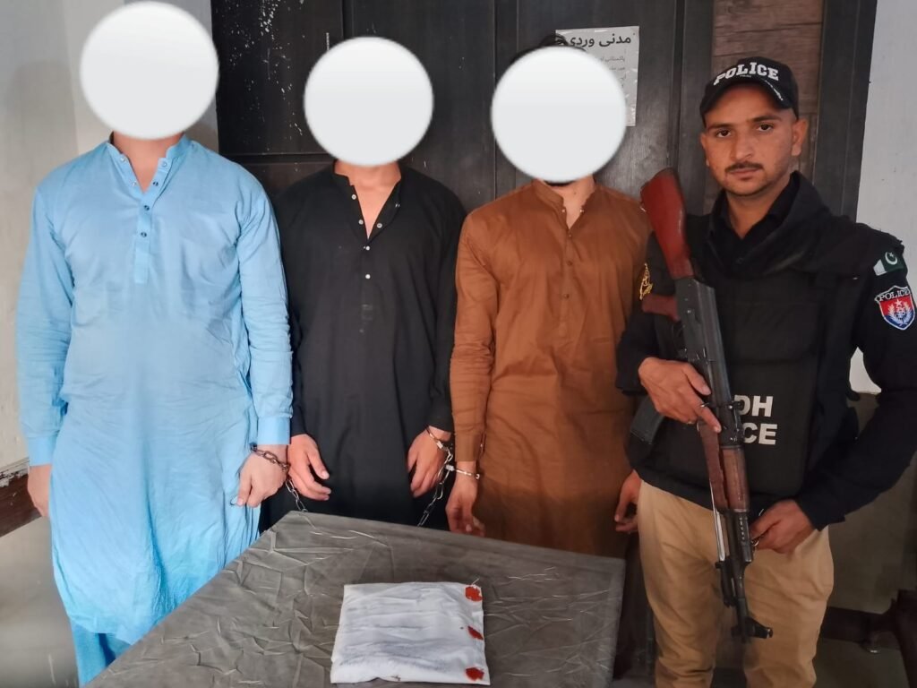 کراچی: آپسی جھگڑے میں فائرنگ کرنے والے تین نامزد ملزمان گرفتار 1 WhatsApp Image 2026 02 04 at 7.22.32 PM