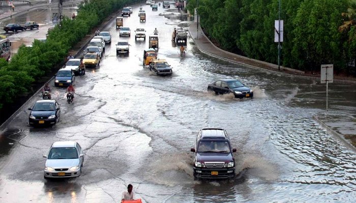 کراچی میں آندھی اور بارش کا الرٹ 1 3