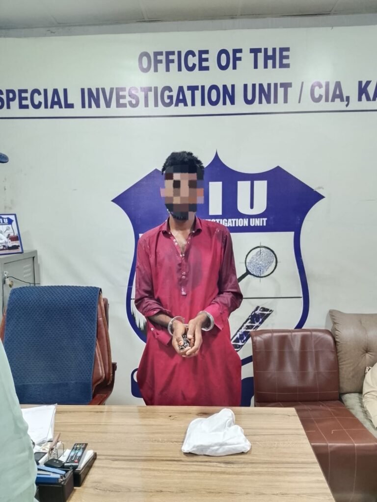 گلشن معمار میں شہری کے قتل میں ملوث ملزم گرفتار، واردات میں استعمال اسلحہ بھی برآمد 1 WhatsApp Image 2026 05 07 at 7.47.19 PM