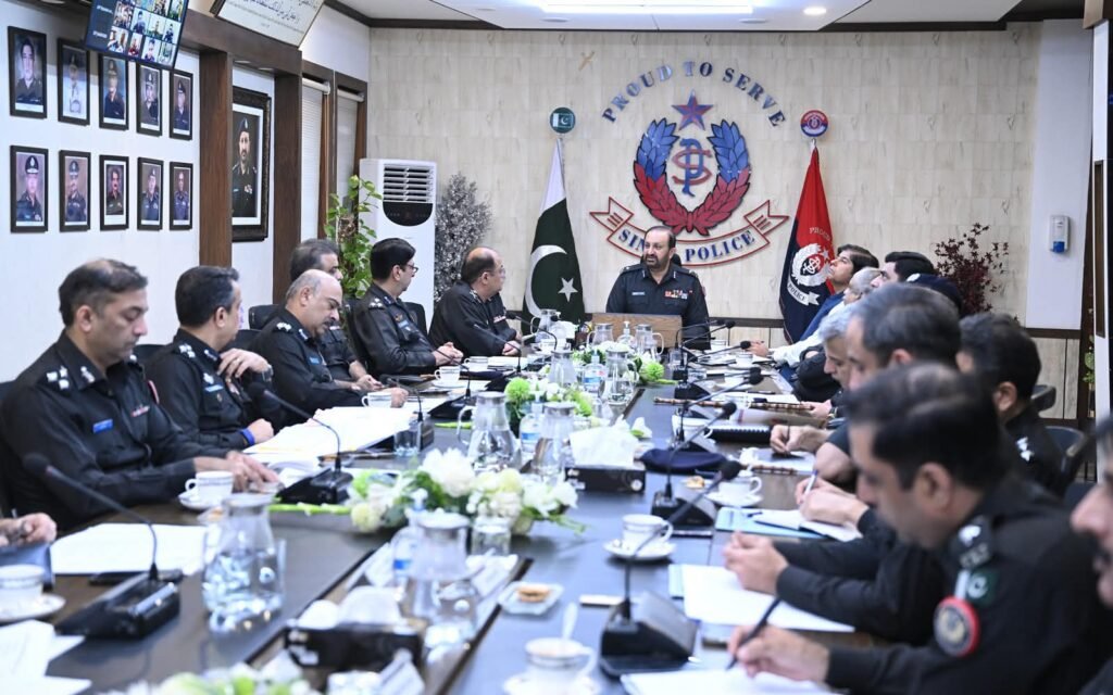 آئی جی سندھ کی زیر صدارت امن و امان سے متعلق اہم اجلاس، سنگین جرائم کے خلاف سخت کارروائی کی ہدایت 1 WhatsApp Image 2026 05 22 at 6.57.08 PM