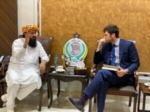 برطانوی ڈپٹی ہائی کمیشن وفد کی علامہ راشد محمود سومرو سے ملاقات 6 WhatsApp Image 2026 05 25 at 4.23.46 PM 2