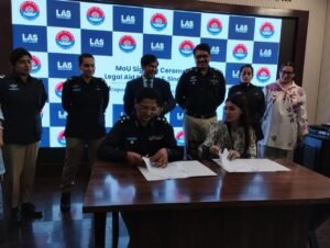سندھ پولیس اور لیگل ایڈ سوسائٹی کے درمیان خواتین و بچوں کے تحفظ کیلئے اہم معاہدہ، مفاہمتی یادداشت پر دستخط 3 WhatsApp Image 2026 05 25 at 4.56.04 PM