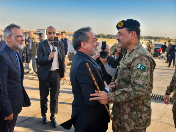 فیلڈ مارشل عاصم منیر ایران کے سرکاری دورے پر روانہ، خطے میں امن اور ایران امریکا مذاکرات پر مشاورت متوقع 1 whatsapp image 2026 04 15 at 19 24 361776263149 0 600x450 1