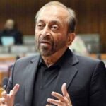 MQM leader Farooq Sattar speaking during a National Assembly session on Karachi's political and civic challenges.