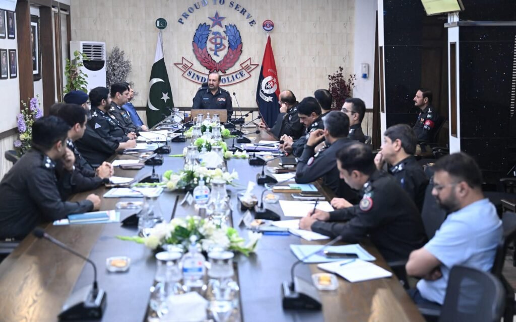 کراچی: آئی جی سندھ کی زیر صدارت پولیس شعبہ جات کی کارکردگی کا جائزہ اجلاس، بہتری اور شفافیت پر زور 1 WhatsApp Image 2026 06 02 at 6.46.04 PM
