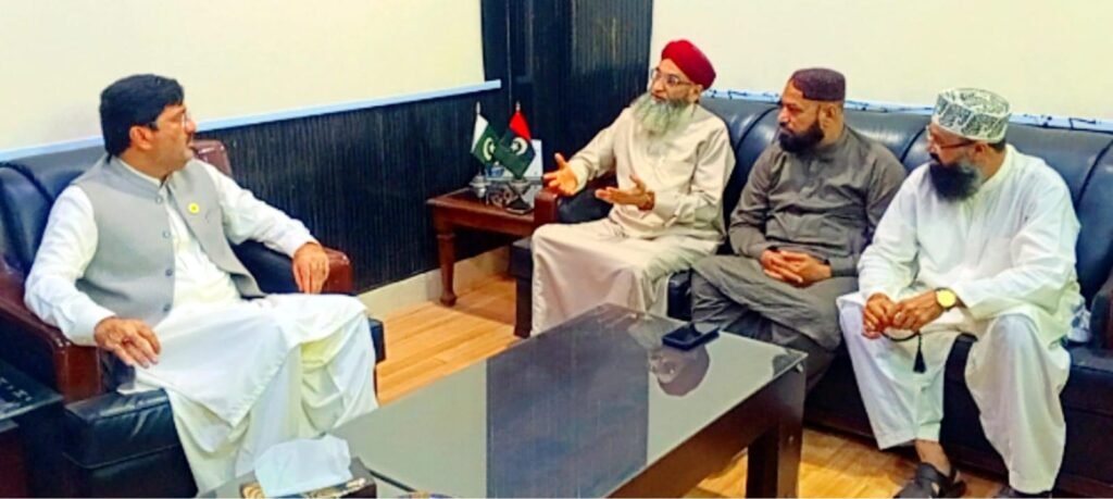 کراچی: مذہبی ہم آہنگی کے فروغ اور فرقہ واریت کے خاتمے کے لیے حکومت اور سنی تحریک میں اتفاق، اسپیشل سیکریٹری کے تبادلے کا مطالبہ 1 WhatsApp Image 2026 06 02 at 8.44.27 PM e1780419424108