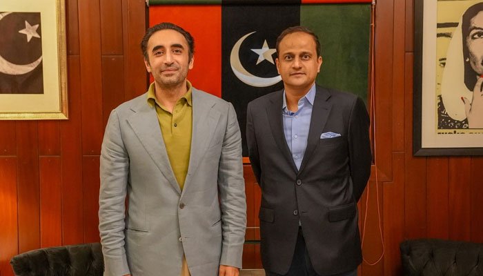 Bilawal Bhutto Zardari chairs a meeting to review strategic development projects in Karachi and across Sindh.
