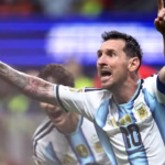 Lionel Messi celebrates with Argentina teammates after their comeback victory over Egypt in the FIFA World Cup 2026 Round of 16.