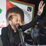 MQM Chairman Khalid Maqbool Siddiqui speaks at a public reception in Karachi.