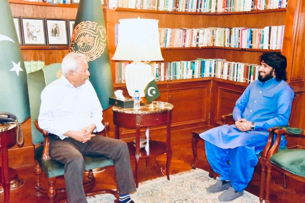 Governor Sindh Syed Nehal Hashmi meeting Pakistan Goods Transport Alliance President Malik Shahzad Awan.