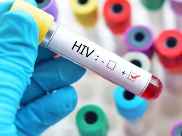 Healthcare workers at a hospital during the investigation of an HIV outbreak in Karachi.