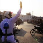 Karachi traffic police official suspended after allegations of harassing citizens and demanding money