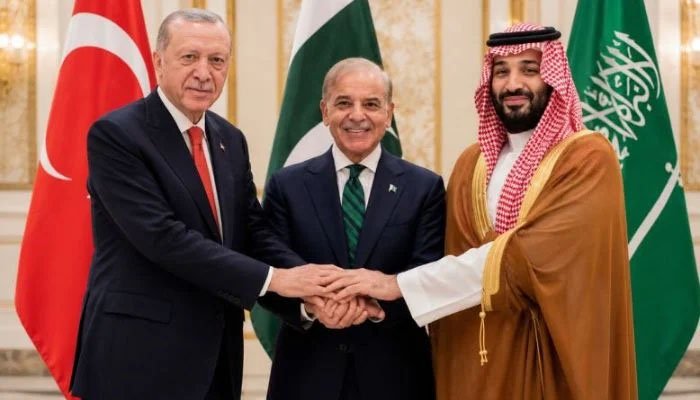 Turkish President Recep Tayyip Erdogan and Saudi Foreign Minister Faisal bin Farhan discuss the Makkah Joint Defence Pact.