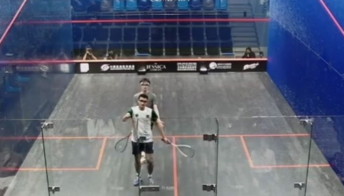 Pakistani squash player Umair Arif wins the Under-17 Hong Kong Junior Squash Open title.