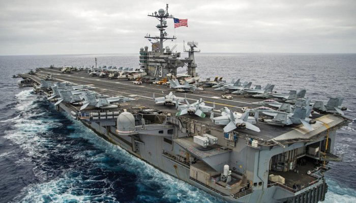 USS George Washington aircraft carrier arrives in the Middle East