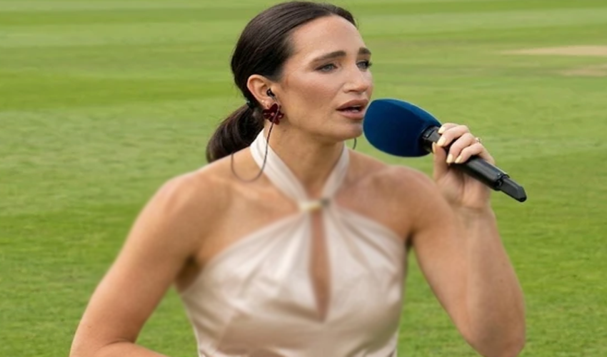 English soprano Laura Wright sings Pakistan’s national anthem before the Headingley Test