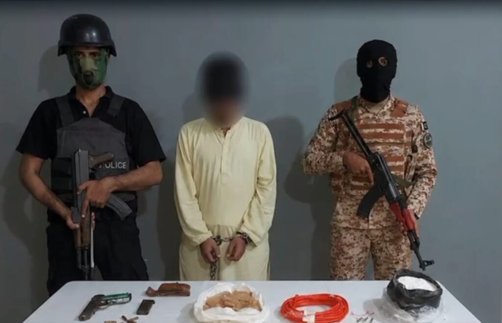 Sindh Rangers and CTD conduct a joint operation in Jacob Lines, Karachi