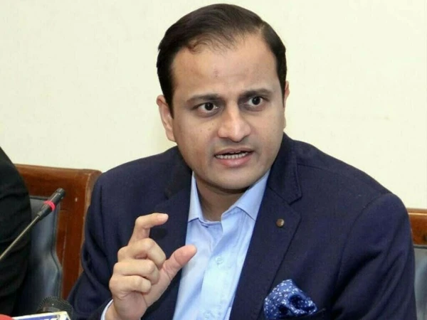 Karachi Mayor Murtaza Wahab speaking about development projects for industrial areas