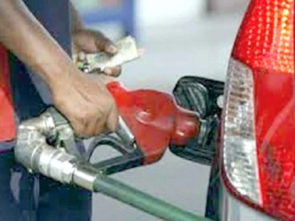 New petrol and diesel prices announced by the Pakistan government