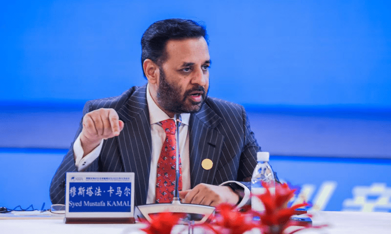 Health Minister Mustafa Kamal meeting IHRA registration board members to review healthcare licensing in Islamabad